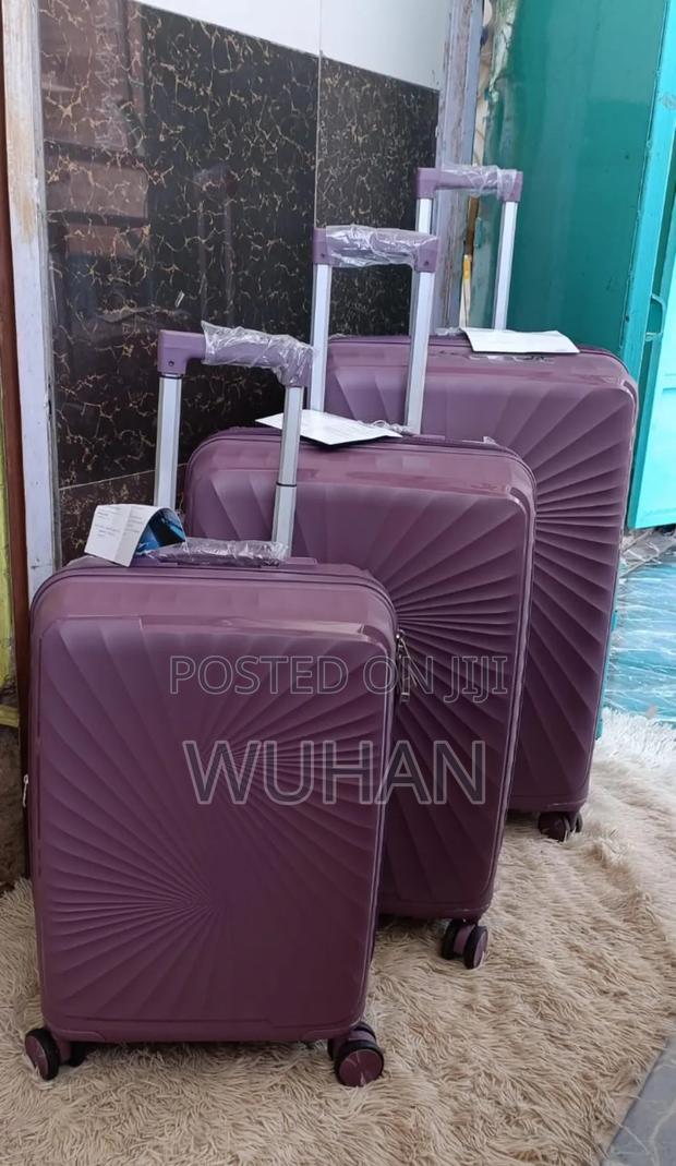 3 Pieces Rubber Suitcase With Arm and Wheels