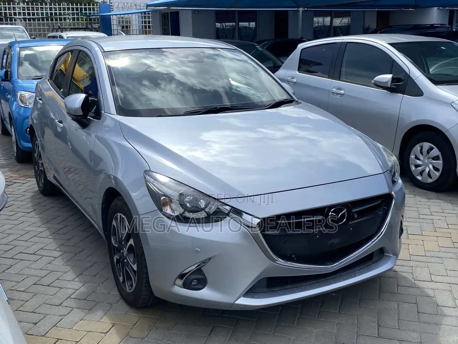 Mazda Demio 2018 Silver