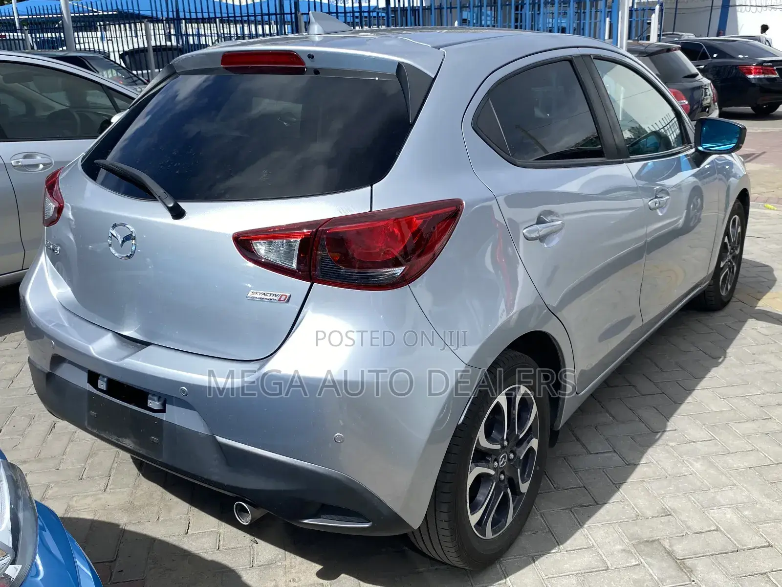 Mazda Demio 2018 Silver