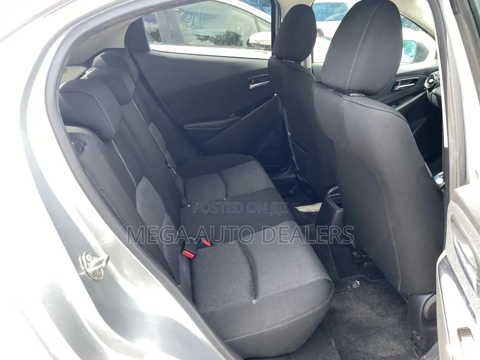 Mazda Demio 2018 Silver