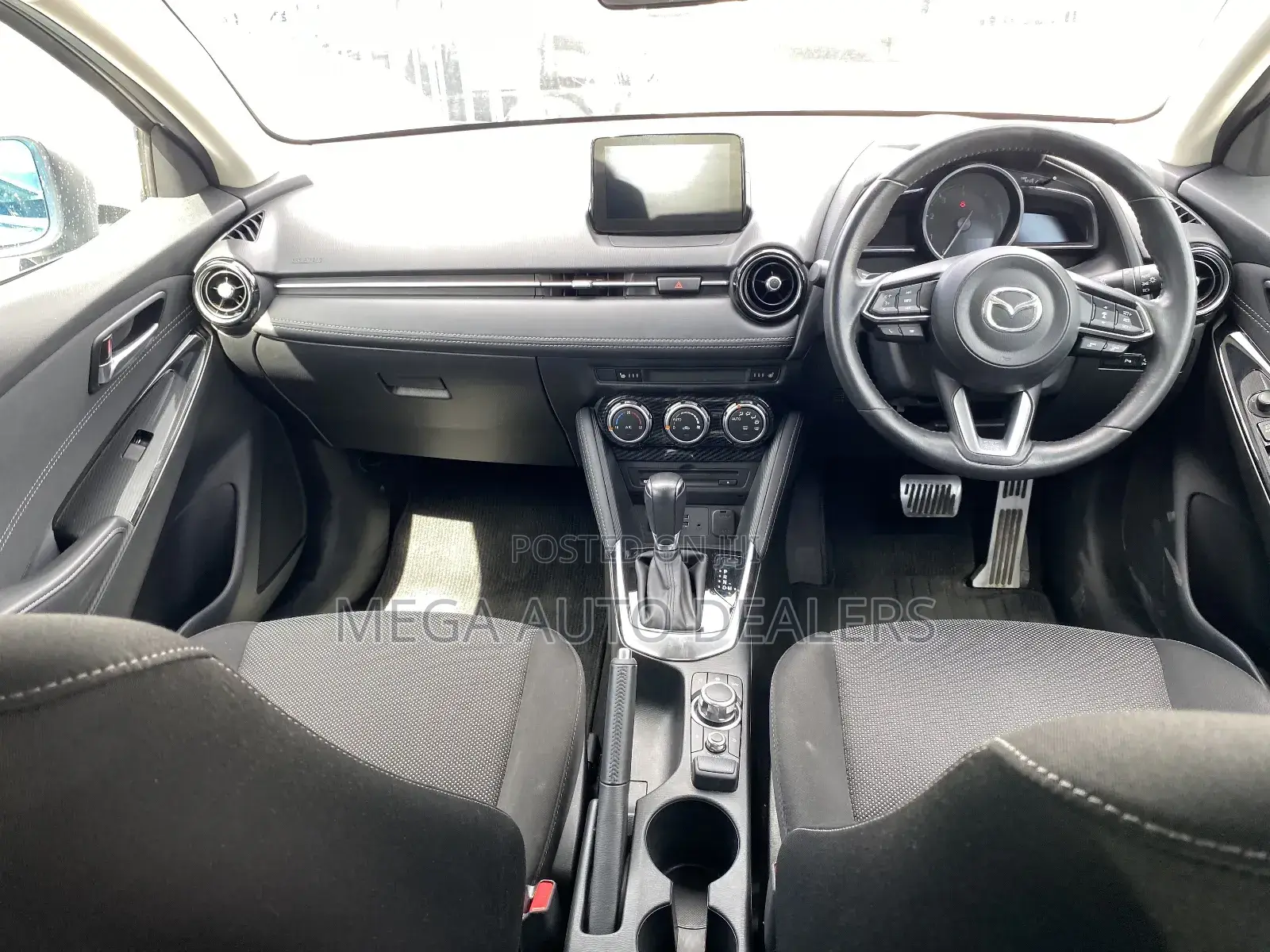 Mazda Demio 2018 Silver