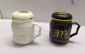 Fancy Couple Cups Branded Mr Mrs King Queen