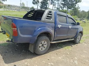 Toyota Hilux 2010 Blue
