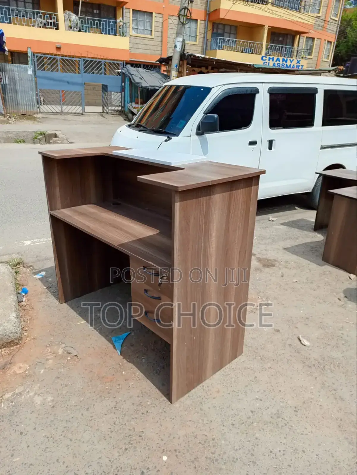Receptionist Table