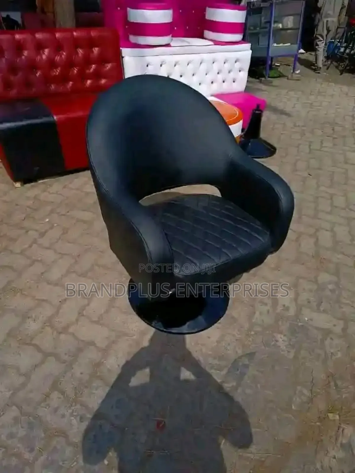 Black Salon Styling Seat