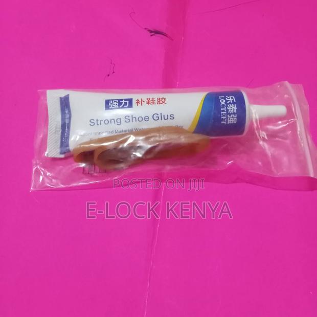 Strong Shoe Glue - main view