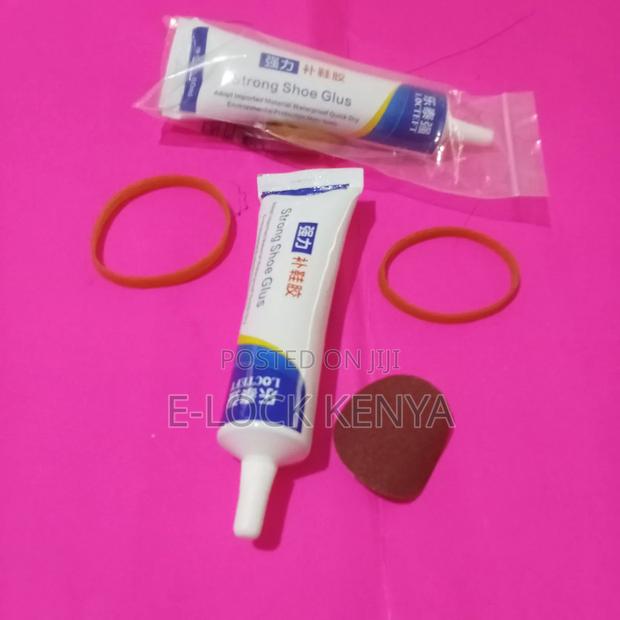 Fast Setting Shoe Glue