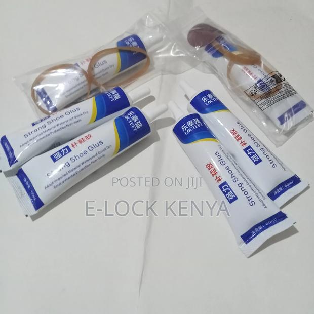 Heels Shoe Glue