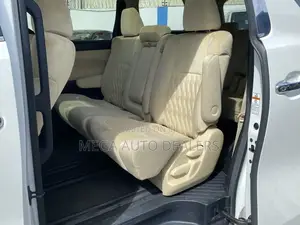 Toyota Vellfire 2018 White