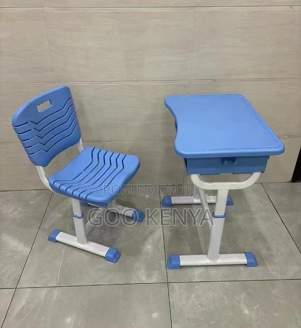 Kids Chair ; Adjustable Plastic Kids Desk and Chair