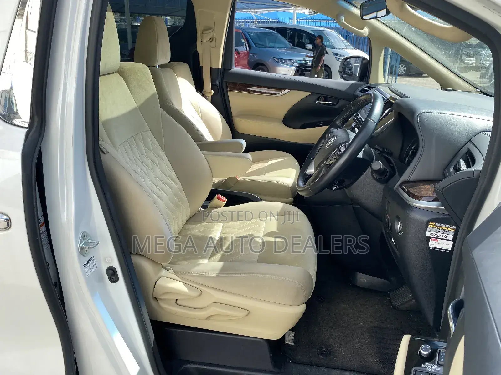 Toyota Vellfire 2018 White