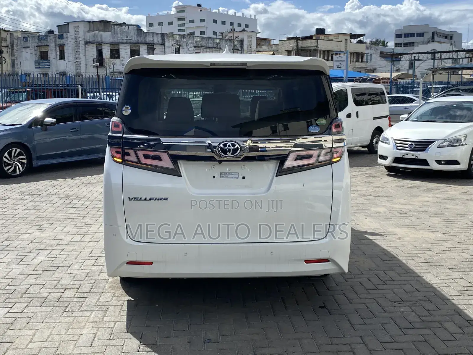 Toyota Vellfire 2018 White