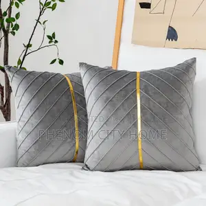 Cozy Velvet Gold Cushion Throw Pillow Cases