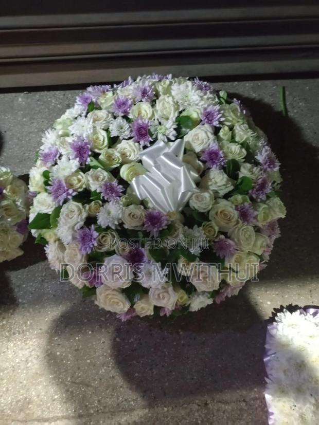 Funeral Flowers - thumbnail 20