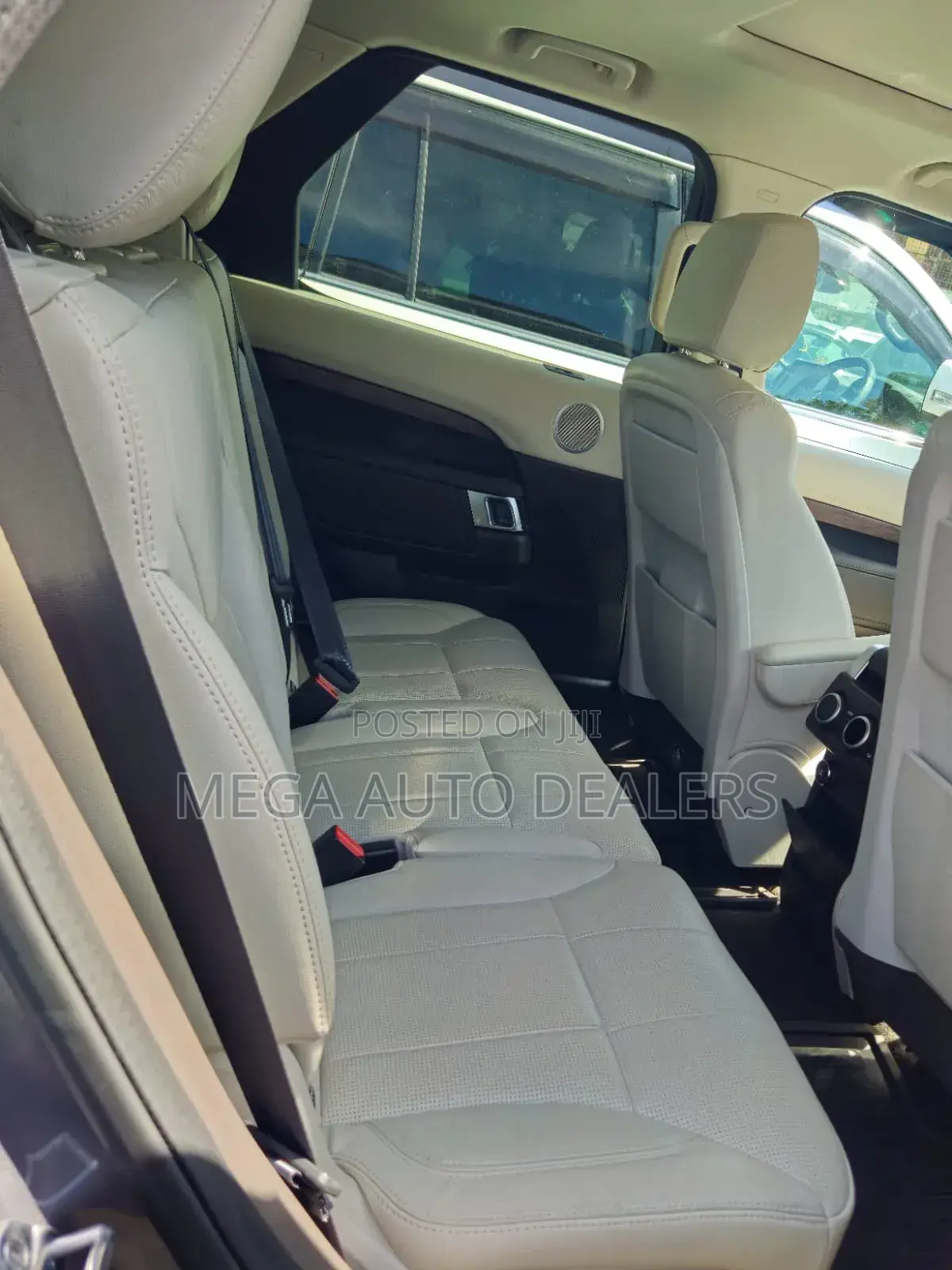 Land Rover Discovery Sport 2018 Silver