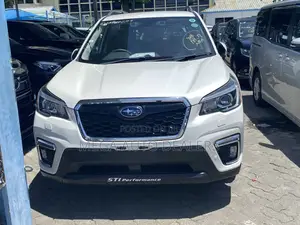 Subaru Forester 2018 White