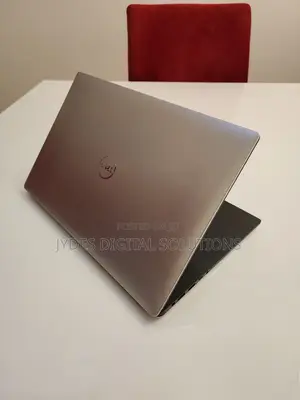 Laptop Dell Precision 5540 16GB Intel Core I9 SSD 512GB