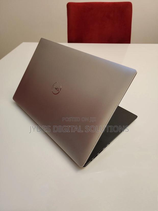 Laptop Dell Precision 5540 16GB Intel Core I9 SSD 512GB - thumbnail 3