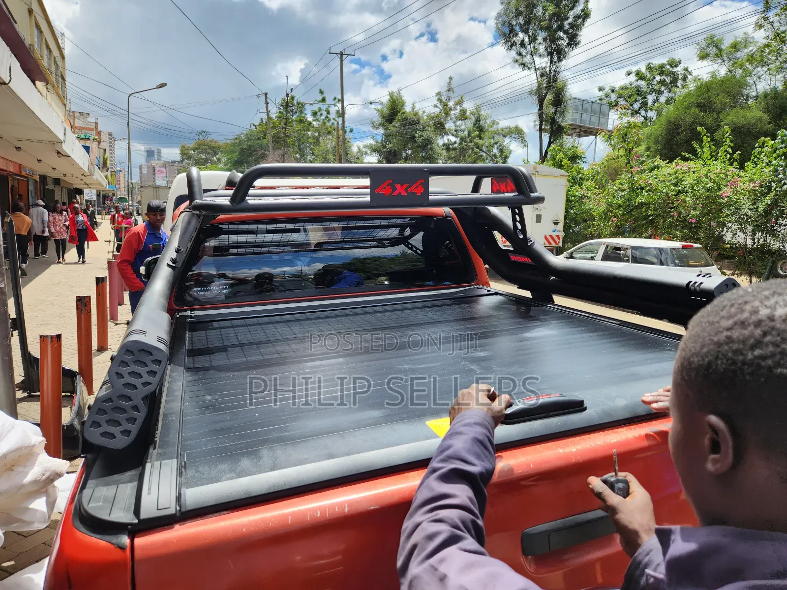 Black Stealth Rollbar With Luggage Basket for Ford Ranger
