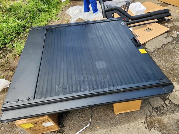 This Roller Cover Comes With a Detailed Installation Menu