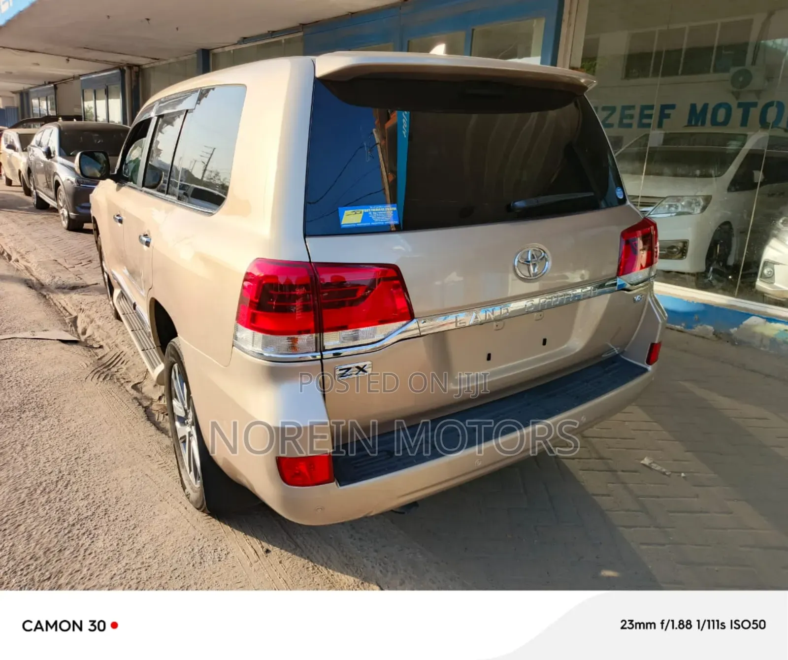 Toyota Land Cruiser 2018 Gold