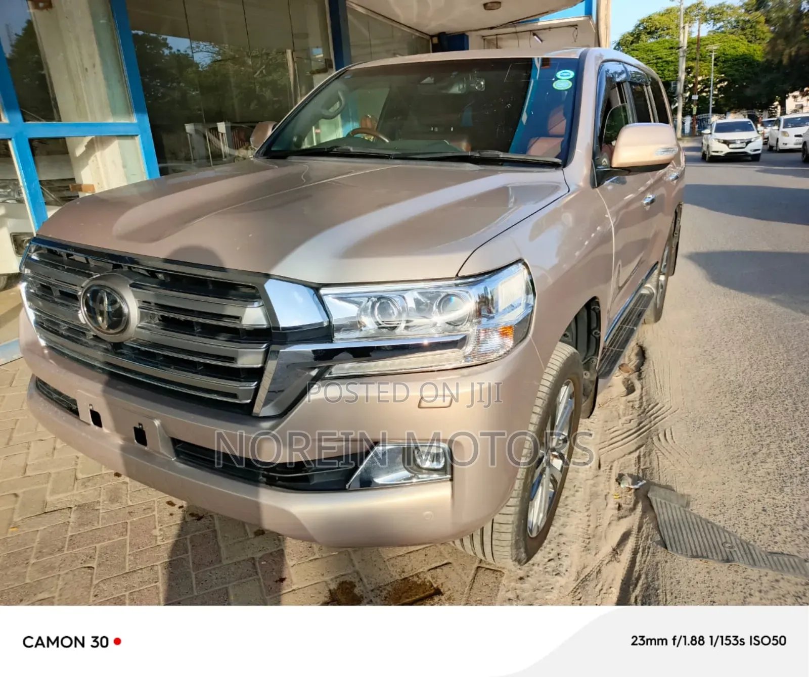 Toyota Land Cruiser 2018 Gold