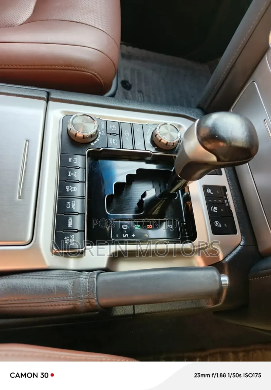 Toyota Land Cruiser 2018 Gold