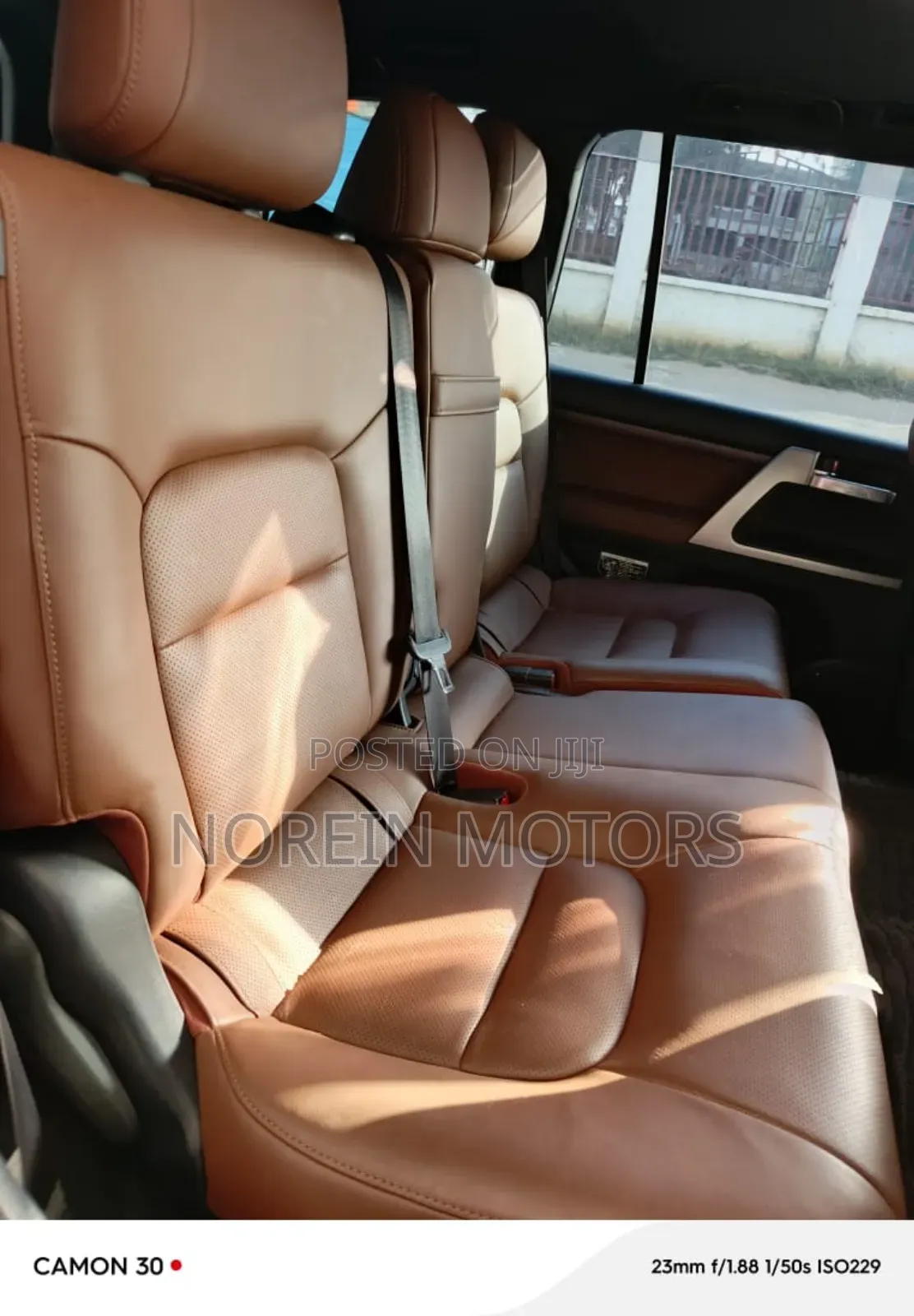 Toyota Land Cruiser 2018 Gold