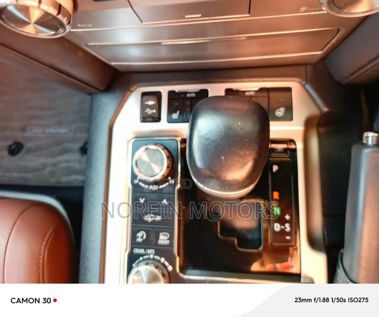 Toyota Land Cruiser 2018 Gold