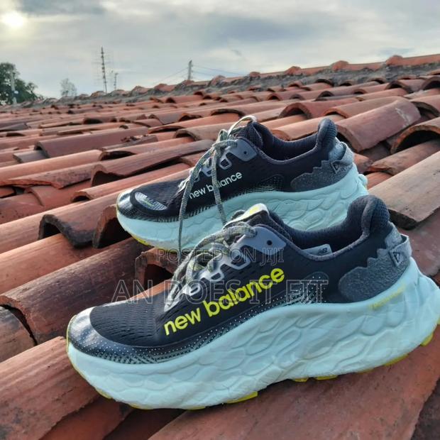 New Balance Fresh Foam X More Trail V3