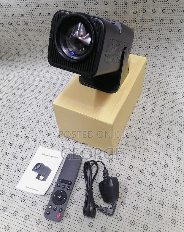 Keenly Priced Hy 320 Black Android Projector - thumbnail 2