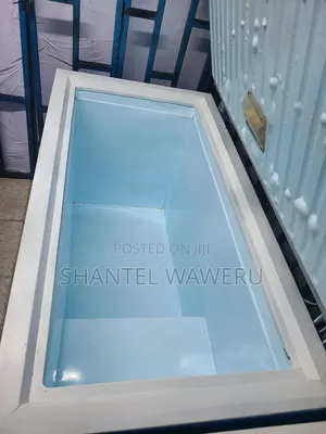 Large Freezer 400l at 