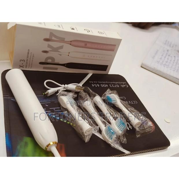 Electric Toothbrush With 4 Heads