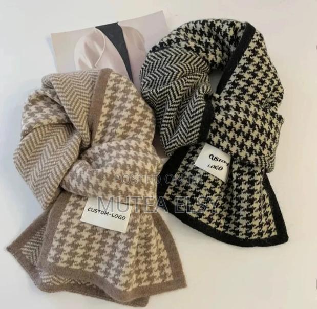 Checked Official Scaves - thumbnail 2