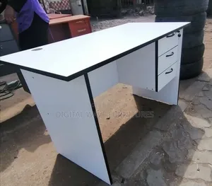 White Drawers Office Table Fg7jjy