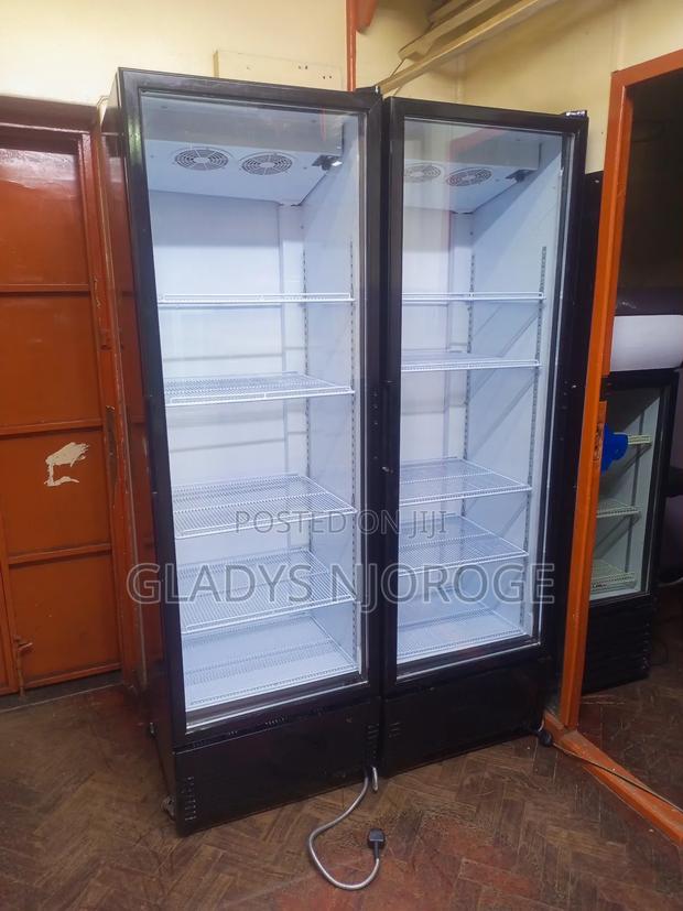 Smart and Neat Display Fridge - thumbnail 2