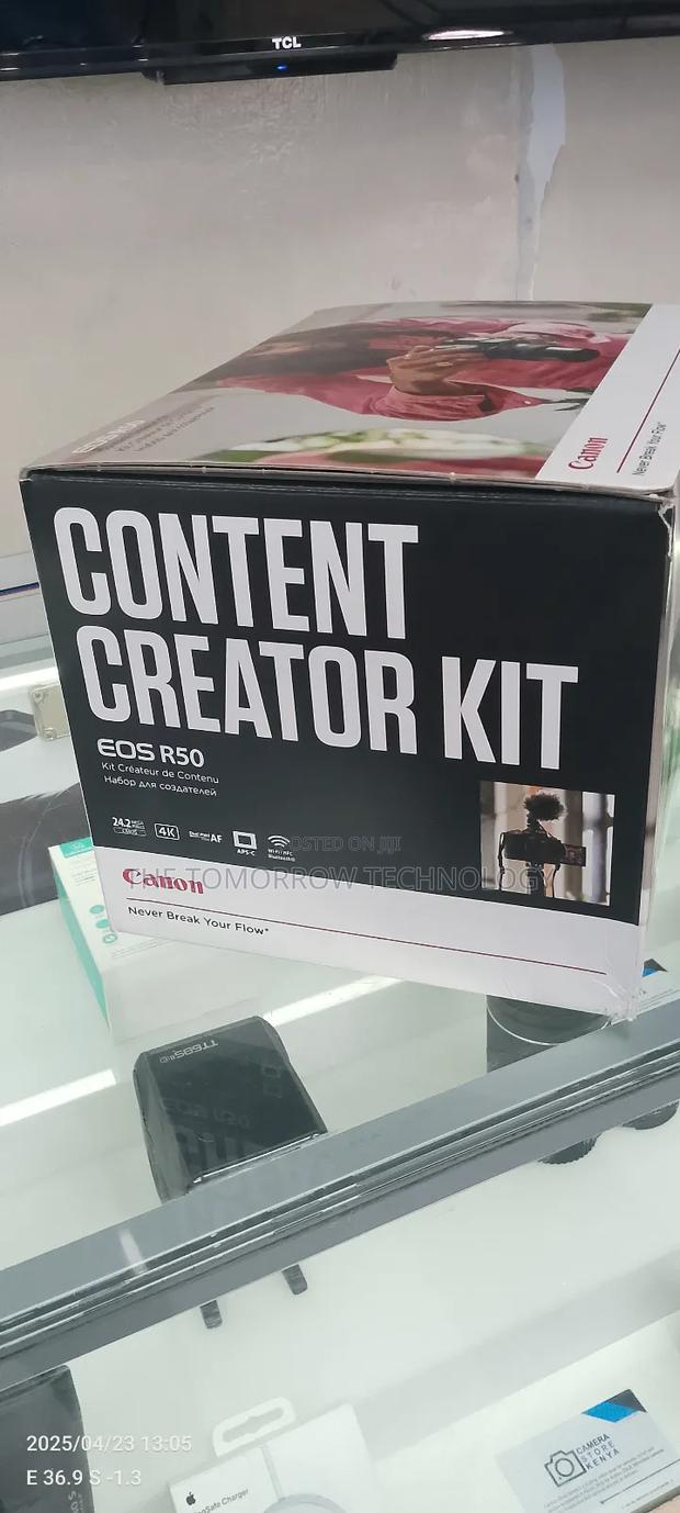 Canon Eos R50 Creator Kit New Sealed In A Shop - main view