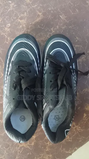 Trainner Boots