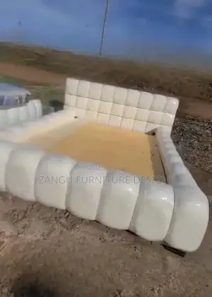 Momentous Bubble Bed