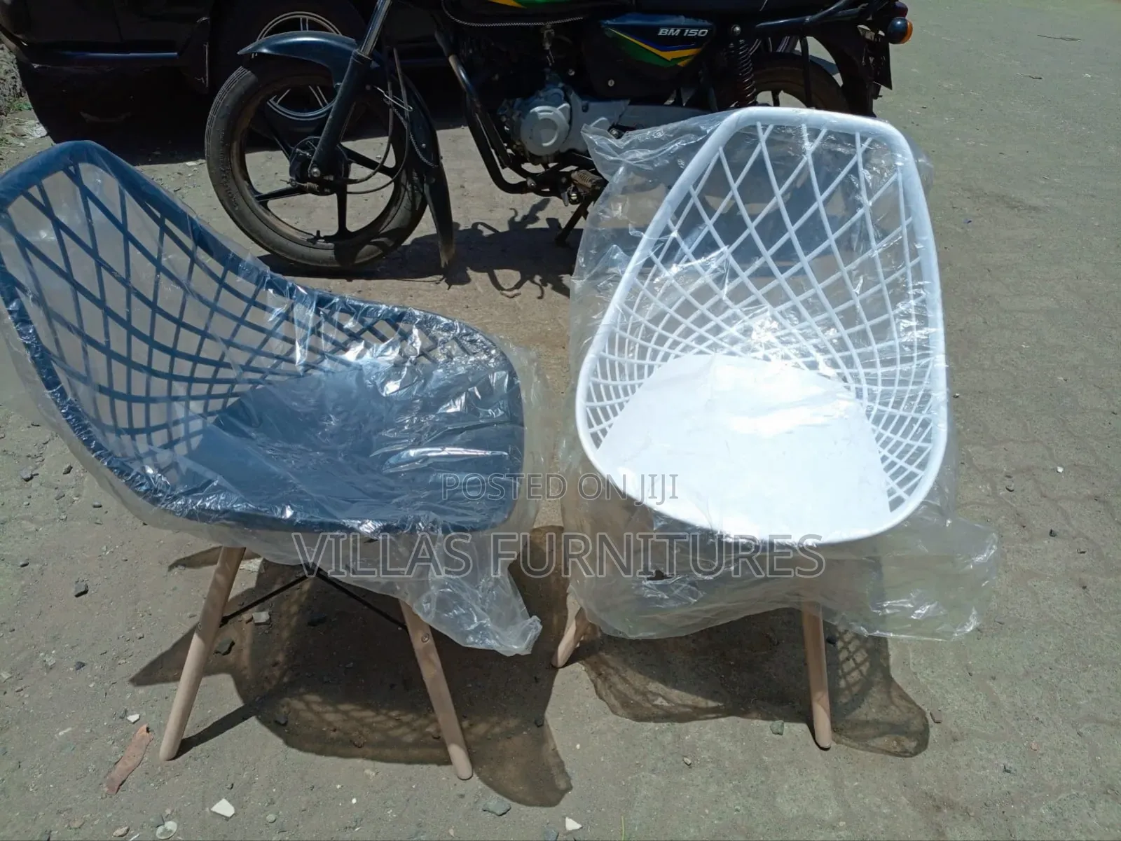 Mesh Eames Chair