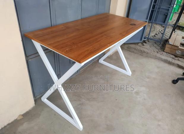 Study Desk - main view