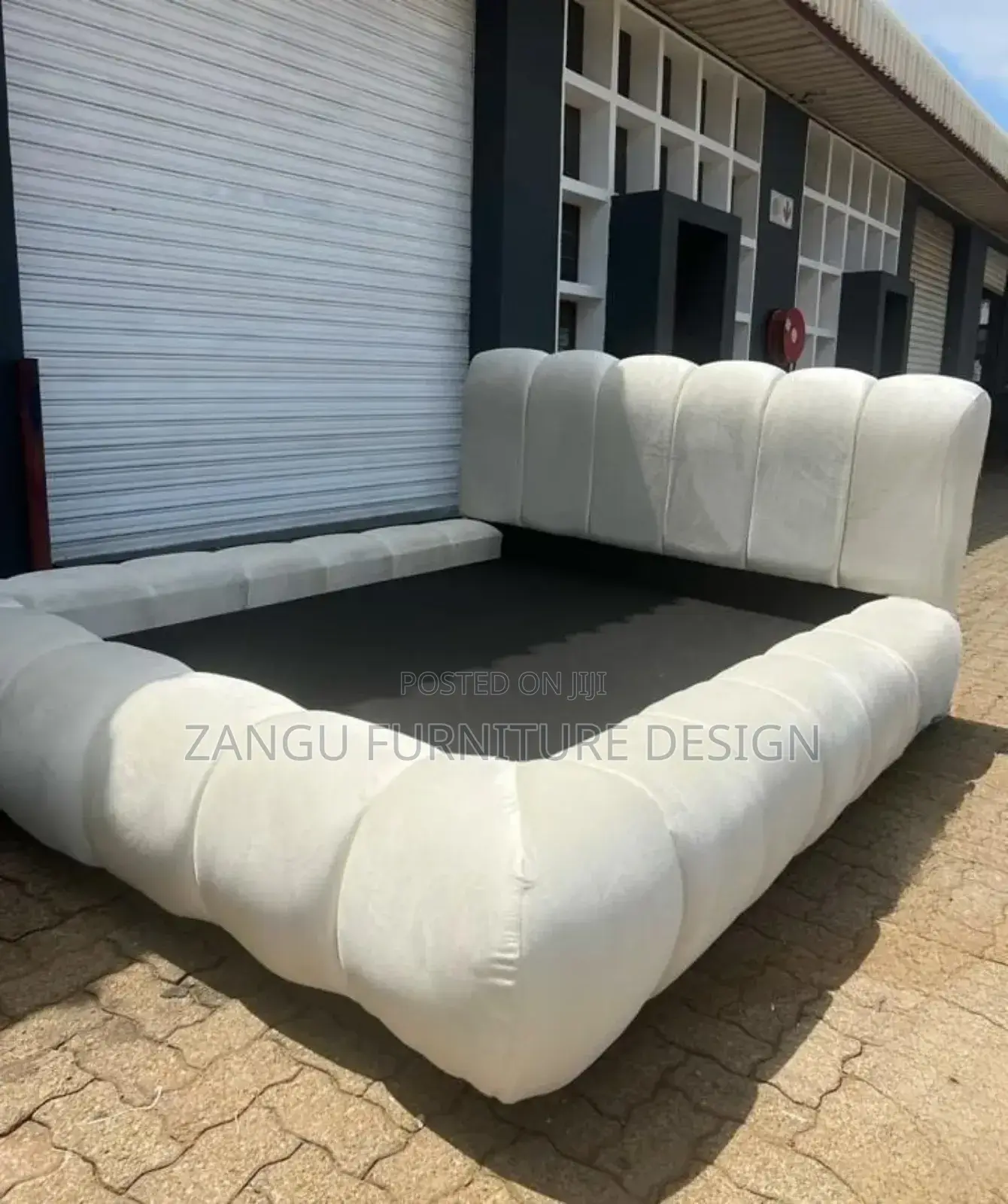 Pretentious Bubble Bed