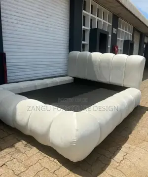 Pretentious Bubble Bed