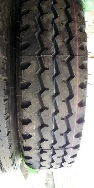750 R16 Sportrack Tyre