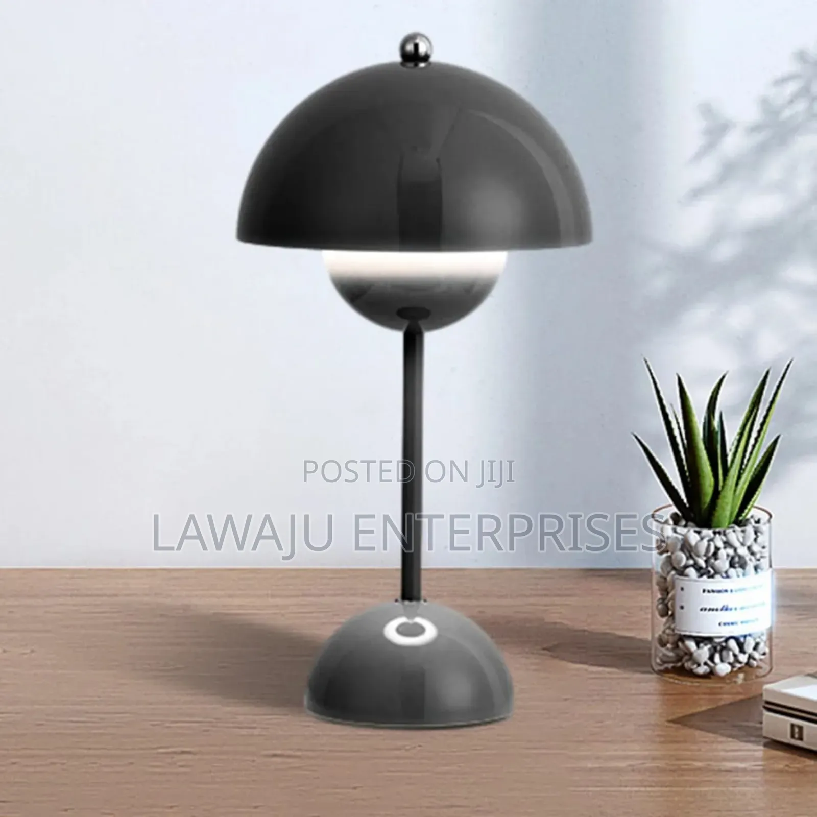Black Rechargeable Table Lamp