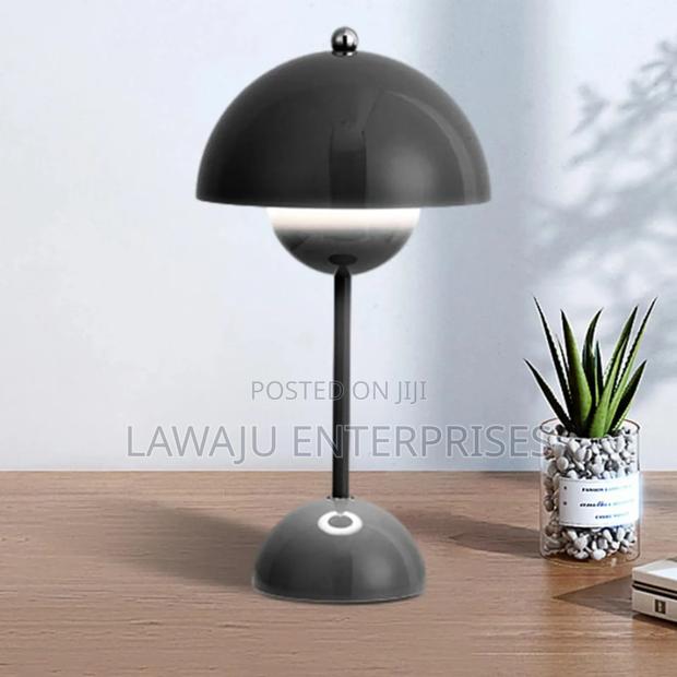 Black Rechargeable Table Lamp