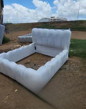 Exalted Bubble Bed