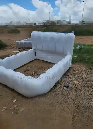Baronial Bubble Bed