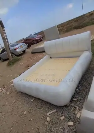 Honorable Bubble Bed