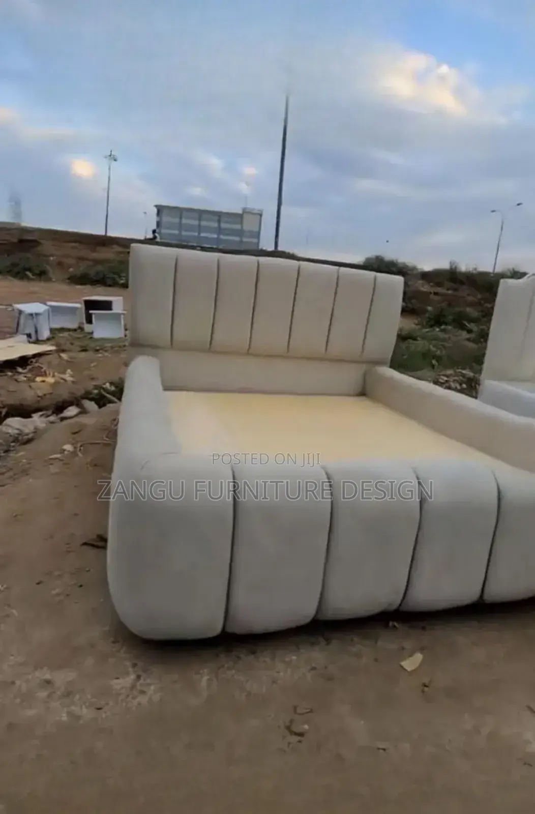 Majestic Bubble Bed